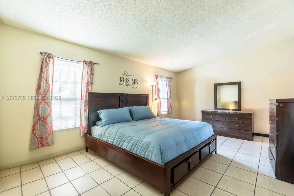 20404 NW 27th Ct Miami Gardens, FL 33056