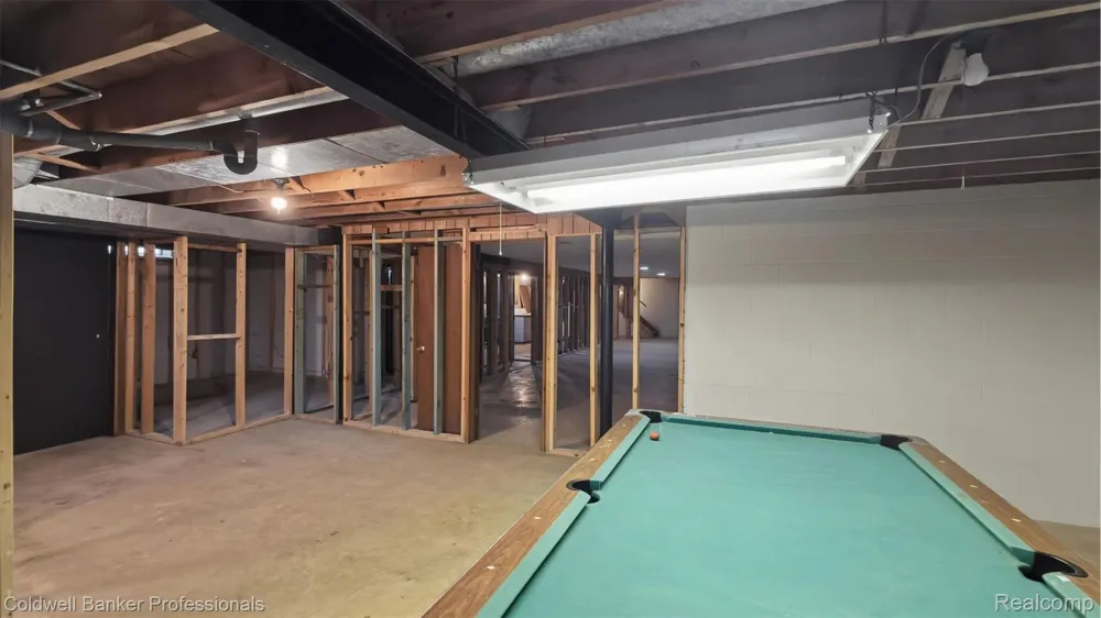 430 Spezia Drive Oxford Charter Township, MI 48371
