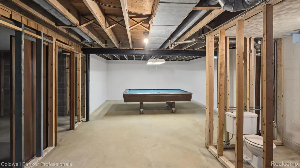 430 Spezia Drive Oxford Charter Township, MI 48371