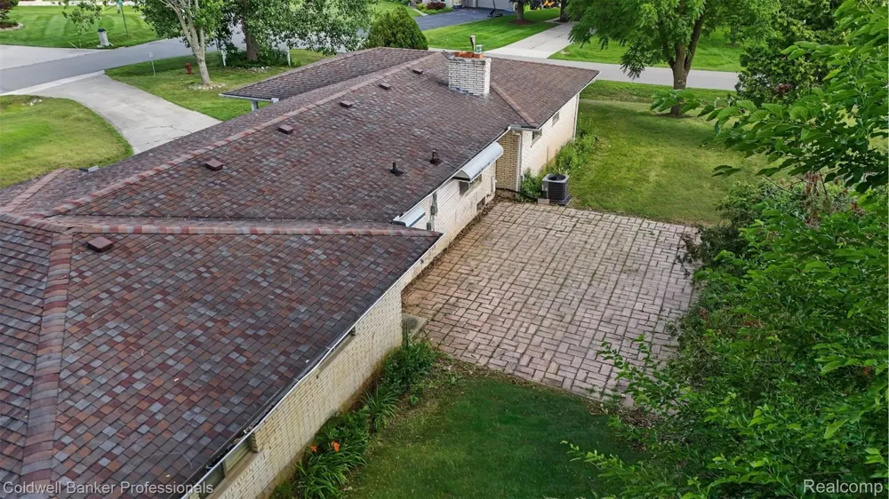 430 Spezia Drive Oxford Charter Township, MI 48371