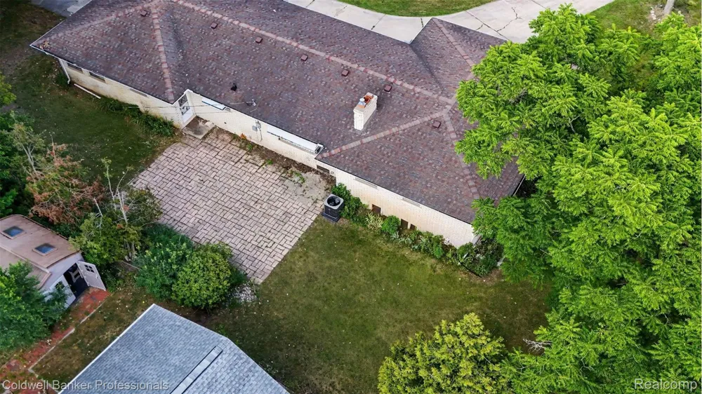430 Spezia Drive Oxford Charter Township, MI 48371