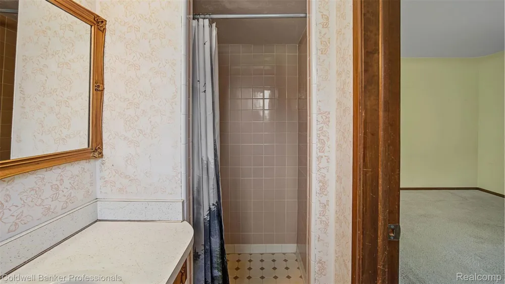 430 Spezia Drive Oxford Charter Township, MI 48371