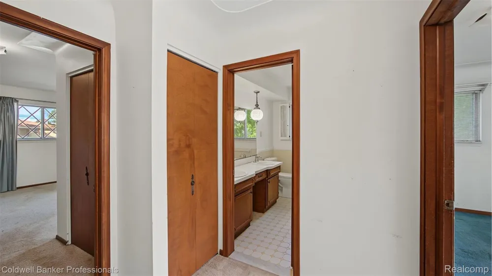 430 Spezia Drive Oxford Charter Township, MI 48371