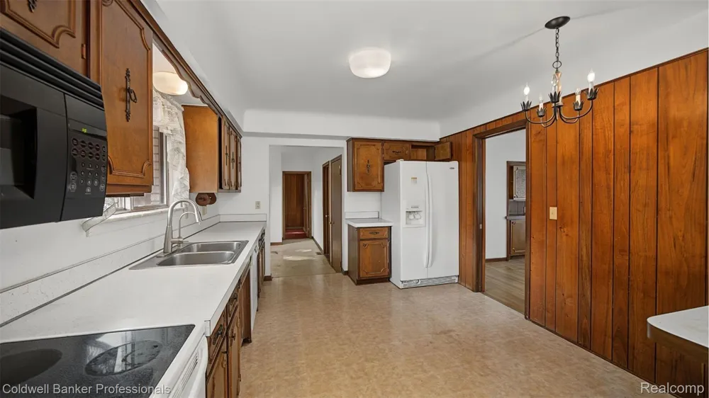 430 Spezia Drive Oxford Charter Township, MI 48371