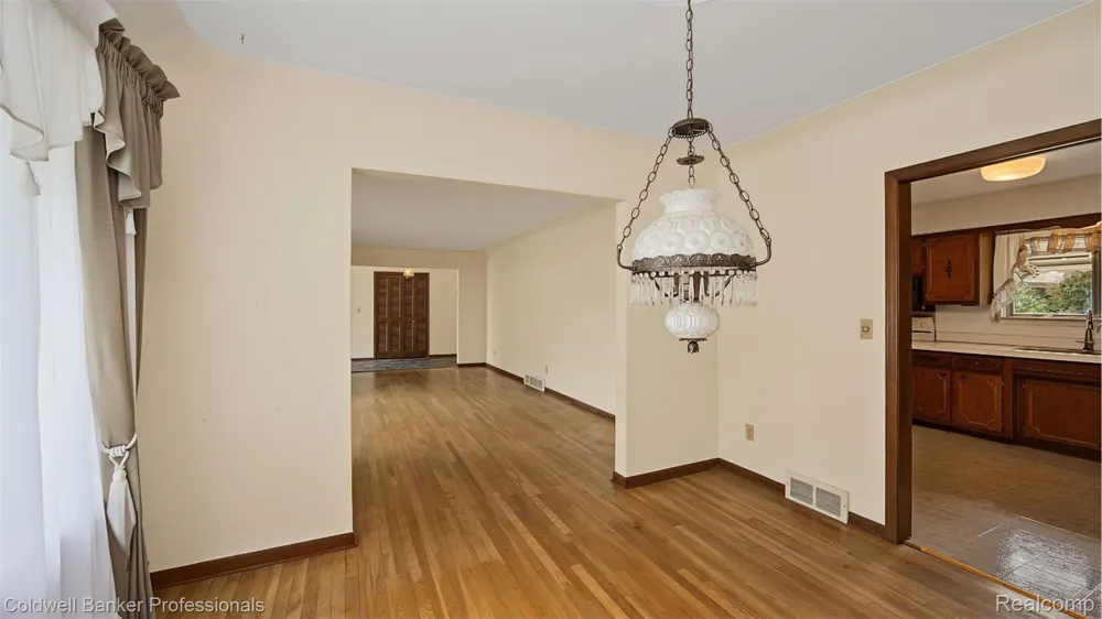 430 Spezia Drive Oxford Charter Township, MI 48371
