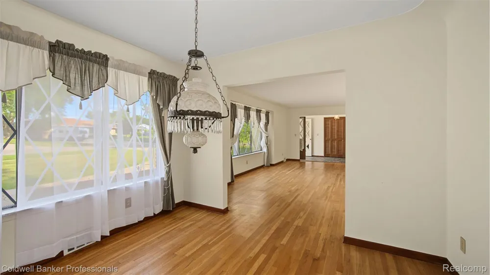 430 Spezia Drive Oxford Charter Township, MI 48371