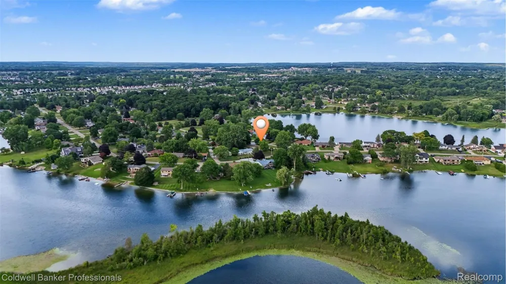 430 Spezia Drive Oxford Charter Township, MI 48371