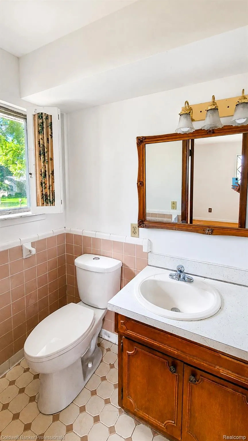 430 Spezia Drive Oxford Charter Township, MI 48371