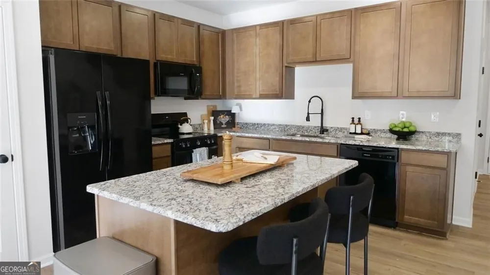 208 Clara XING Cartersville, GA 30120