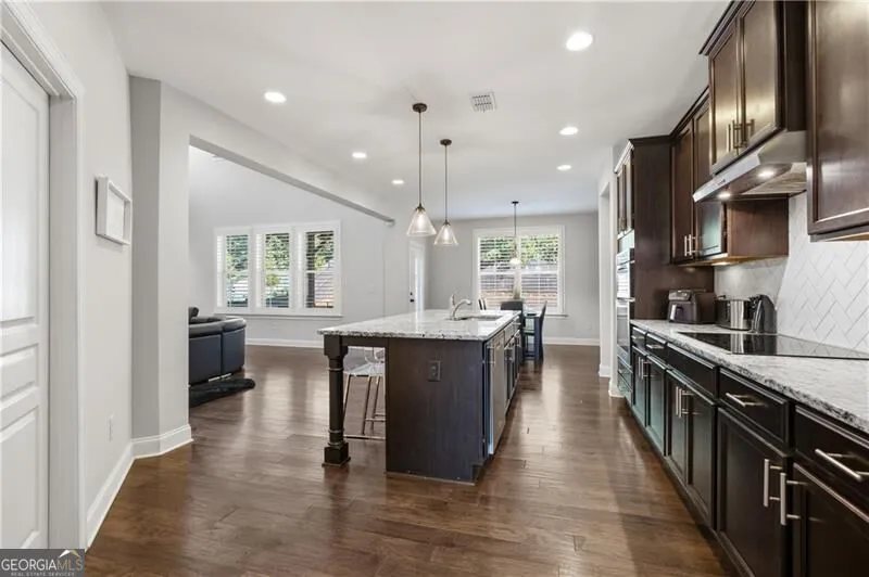 2530 Maple Ridge LN Cumming, GA 30041