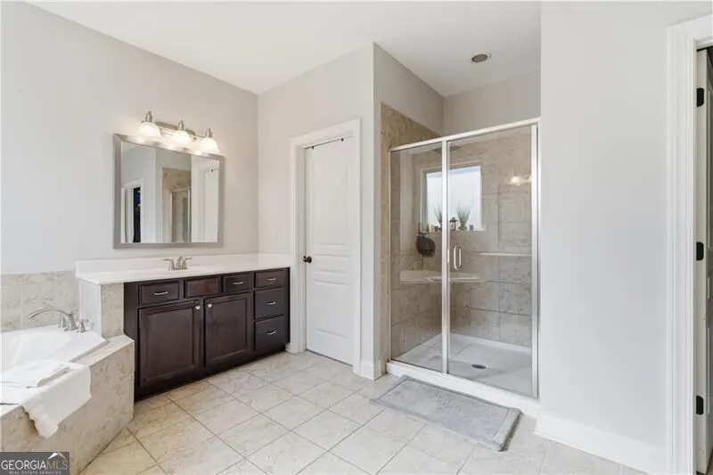 2530 Maple Ridge LN Cumming, GA 30041