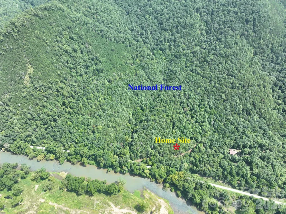 6080 River Road Hot Springs, NC 28743