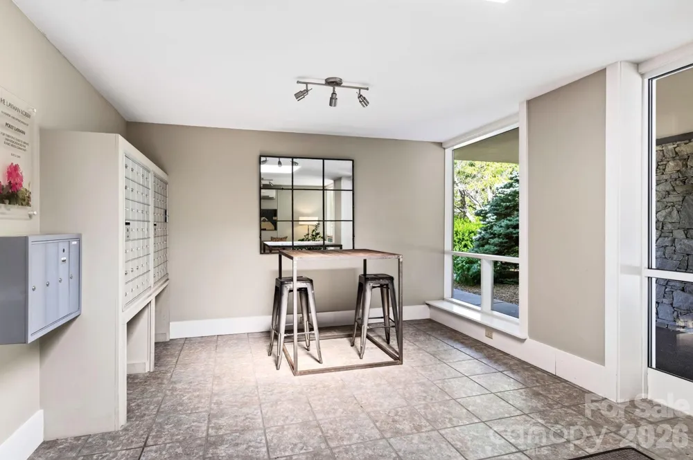 647 Town Mountain Road #105 Asheville, NC 28804