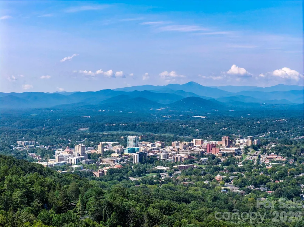 647 Town Mountain Road #105 Asheville, NC 28804