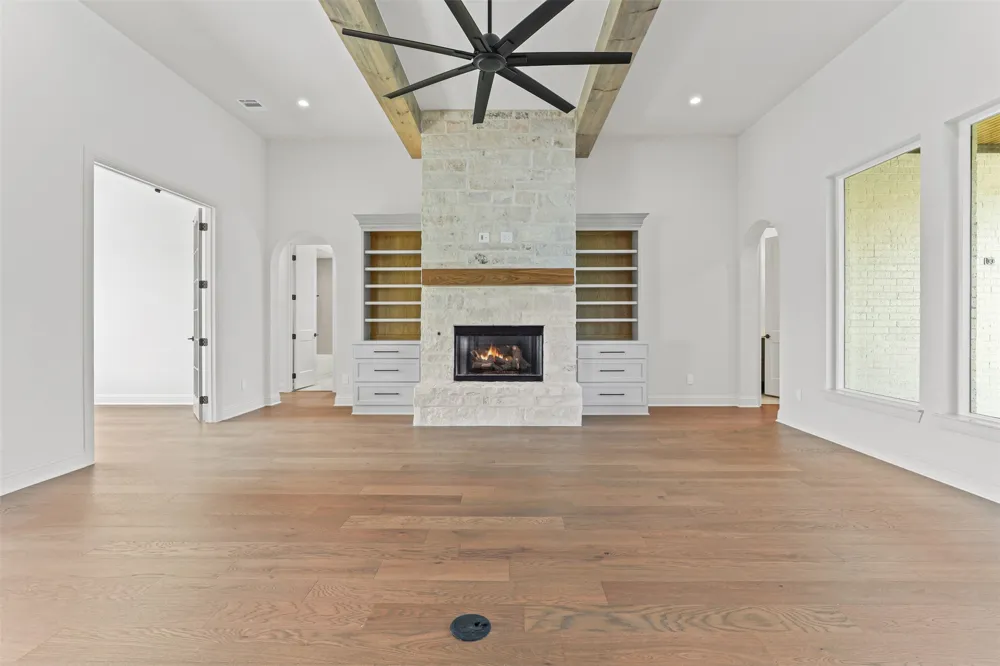 509 Acorn Trail Granbury, TX 76049