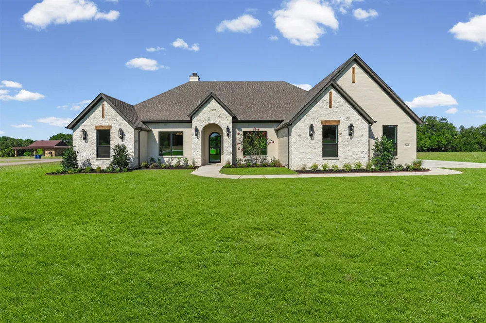 509 Acorn Trail Granbury, TX 76049