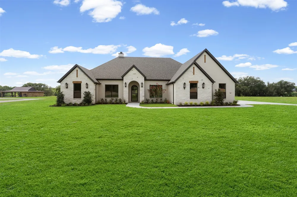 509 Acorn Trail Granbury, TX 76049