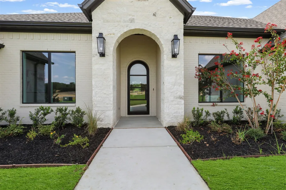 509 Acorn Trail Granbury, TX 76049