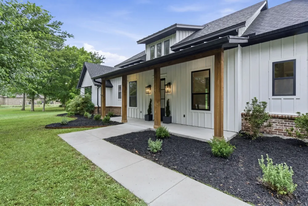 205 Deer Glade Court Azle, TX 76020