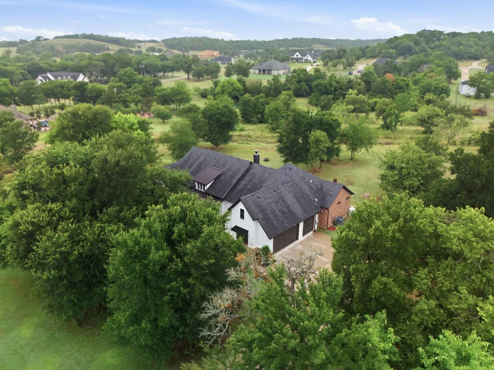 205 Deer Glade Court Azle, TX 76020