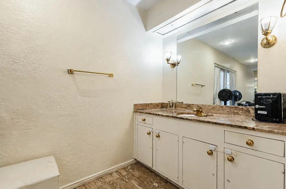 601 Westview Terrace Drive Sealy, TX 77474