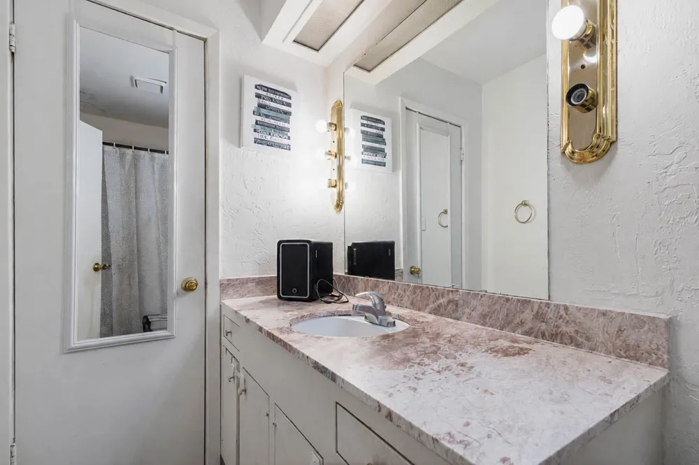 601 Westview Terrace Drive Sealy, TX 77474