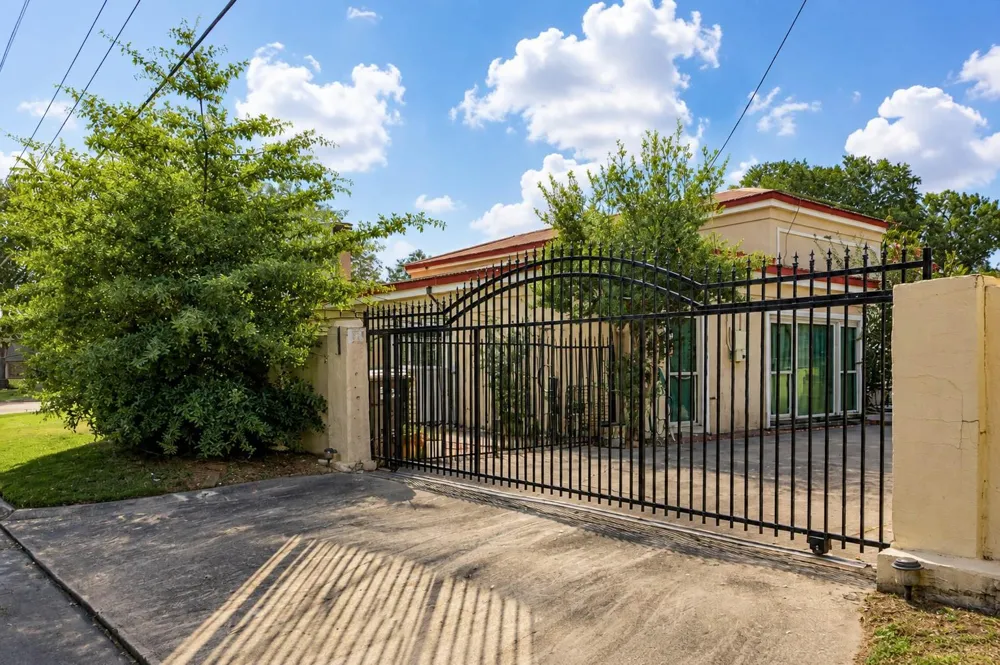601 Westview Terrace Drive Sealy, TX 77474