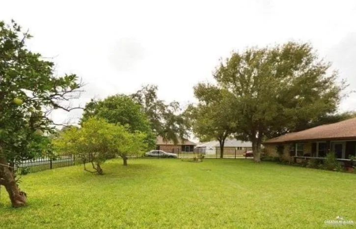 1813 E 23rd Place Mission, TX 78574
