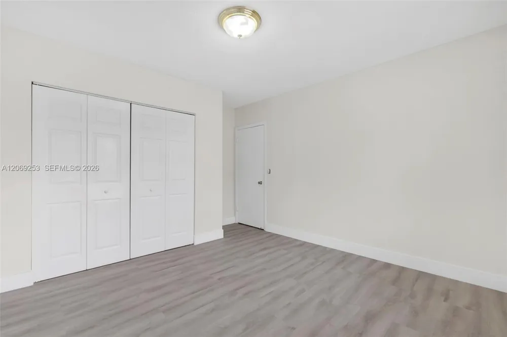 142 W 35th St Hialeah, FL 33012