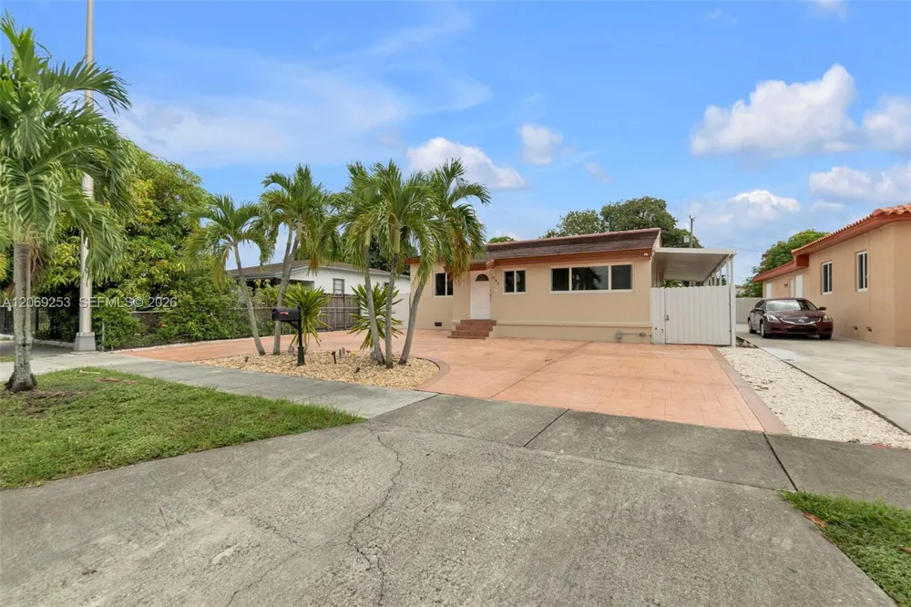 142 W 35th St Hialeah, FL 33012