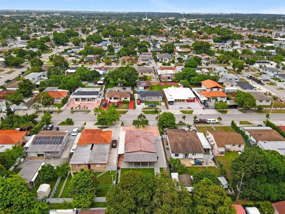 142 W 35th St Hialeah, FL 33012