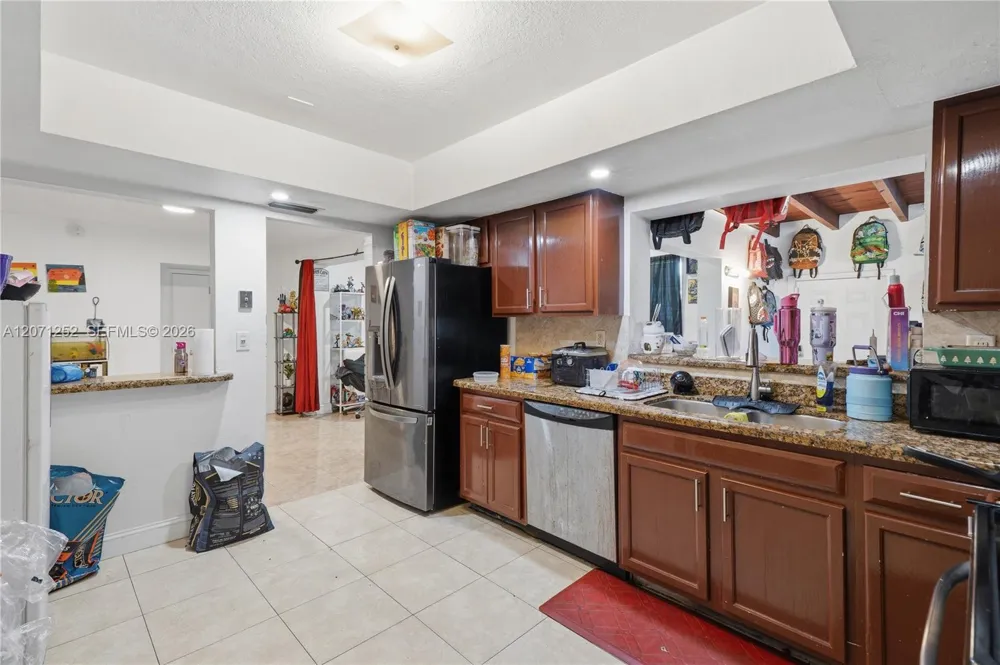 7636 Alhambra Blvd Miramar, FL 33023