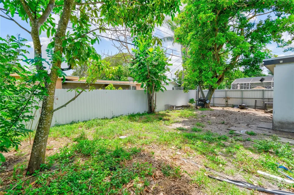 7636 Alhambra Blvd Miramar, FL 33023