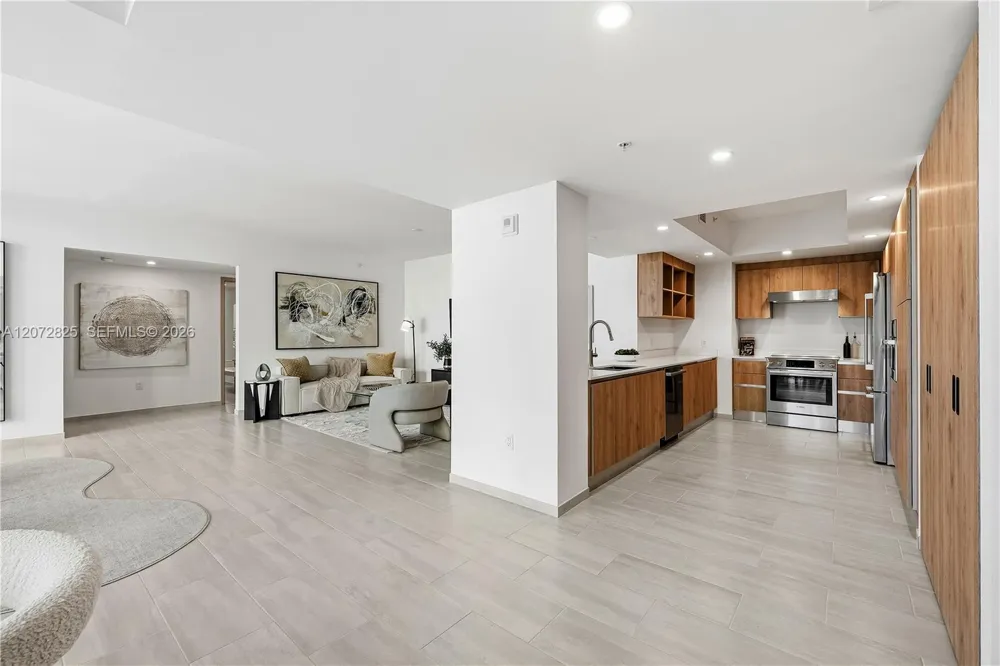 10281 W Bay Harbor Dr #201 Bay Harbor Islands, FL 33154