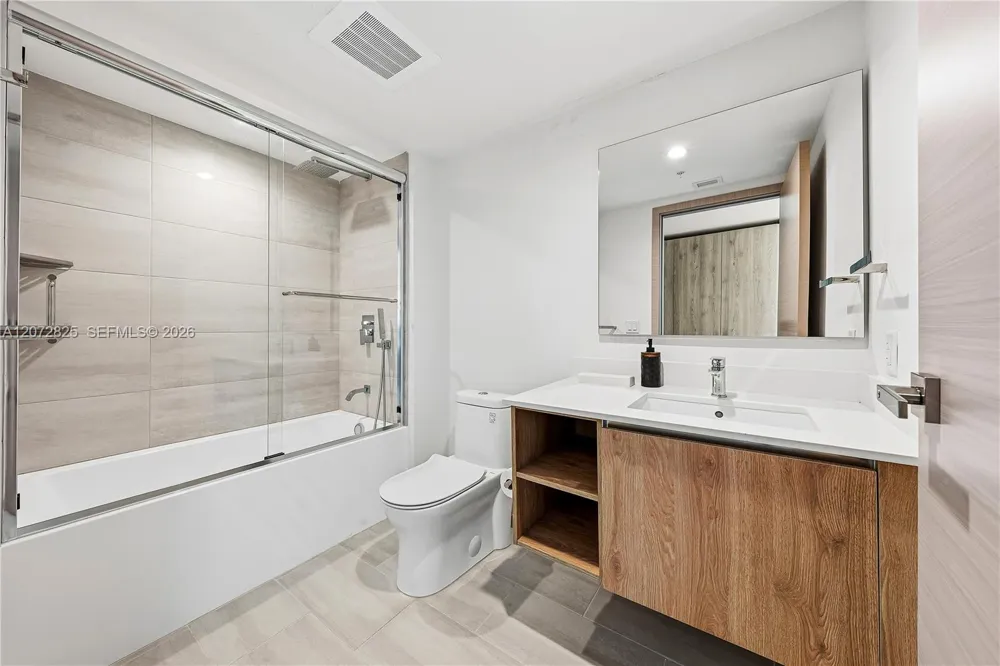 10281 W Bay Harbor Dr #201 Bay Harbor Islands, FL 33154