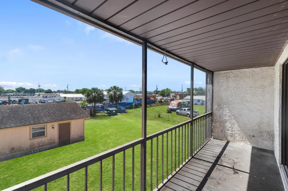 2005 Carlton Drive #5 Melbourne, FL 32935