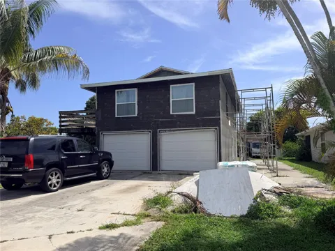 125 4TH STREET