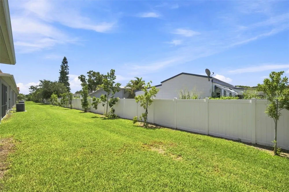 5292 NEIL DRIVE St Petersburg, FL 33714