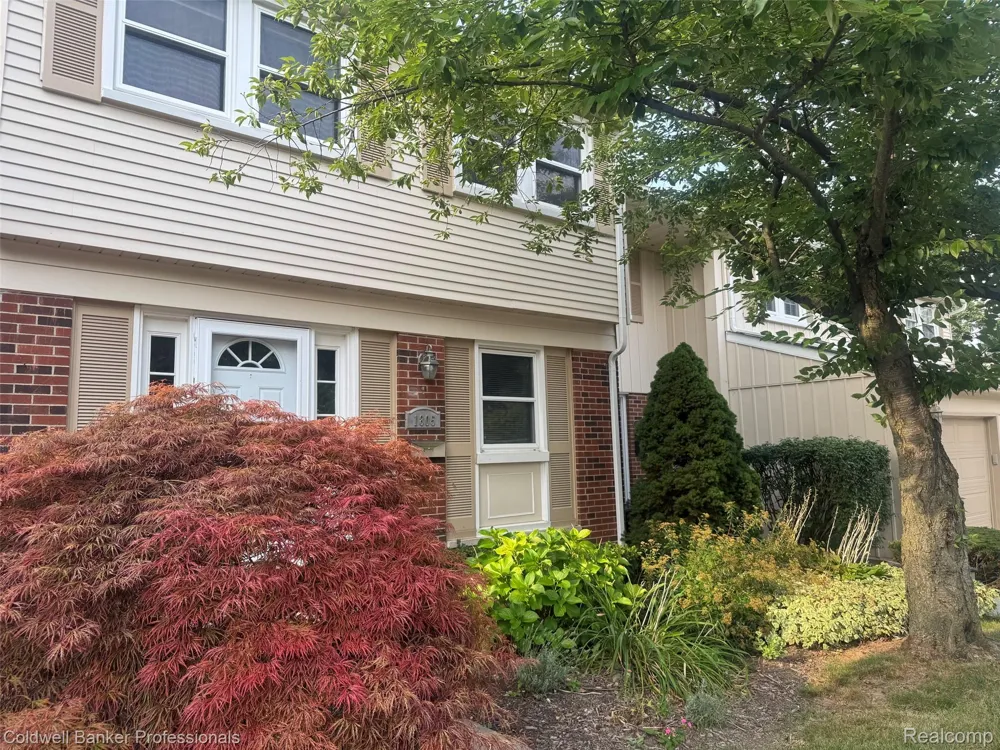 1805 Brentwood Drive #329 Troy City, MI 48098