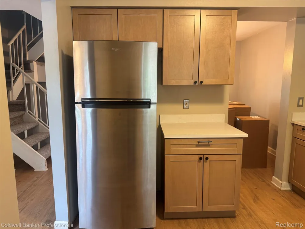 1805 Brentwood Drive #329 Troy City, MI 48098