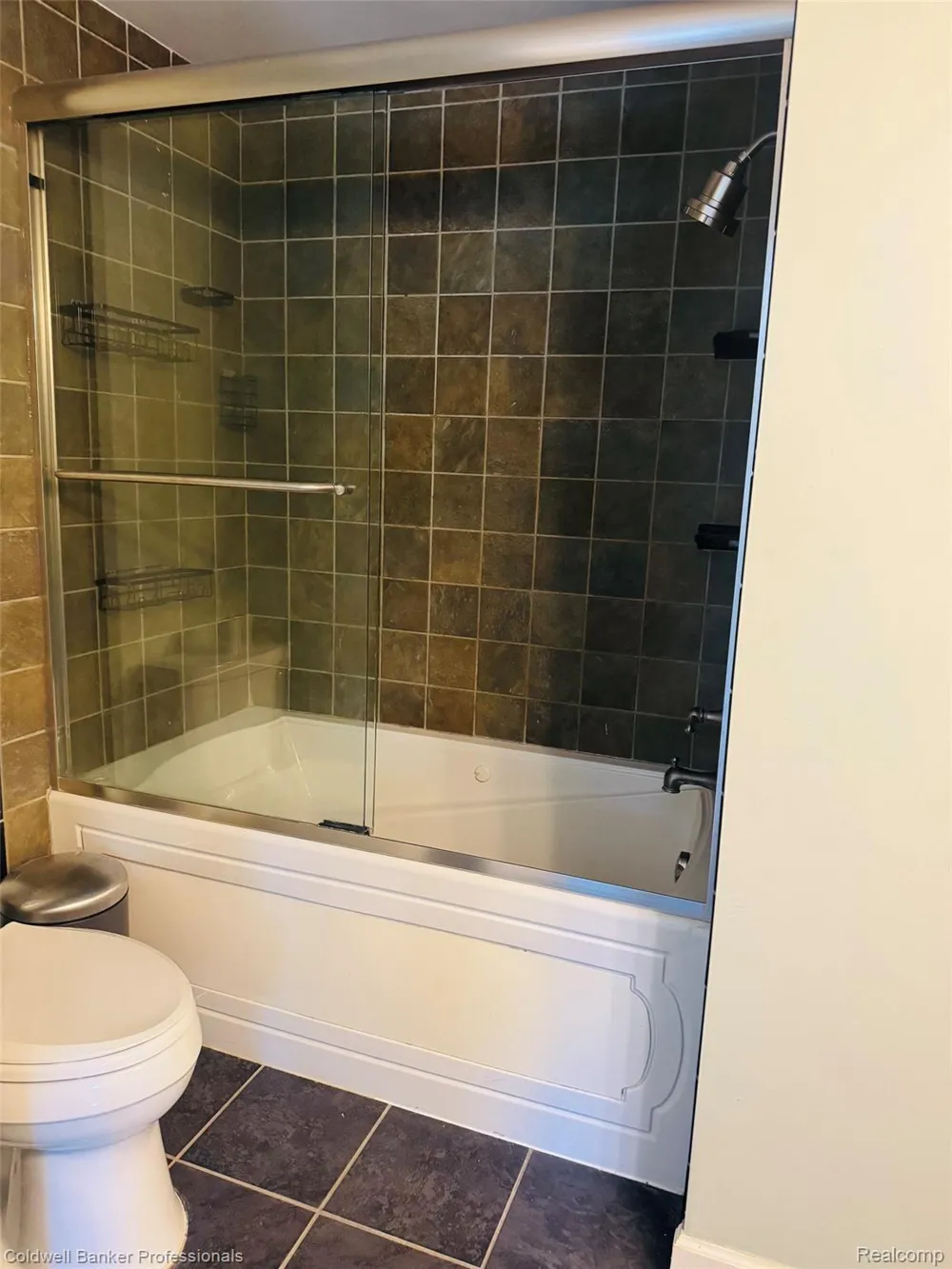 1805 Brentwood Drive #329 Troy City, MI 48098
