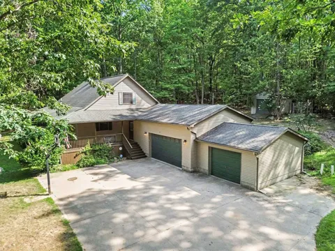 722 Bungo Lake Road