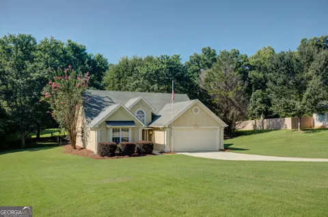 25 McIntosh Estates DR