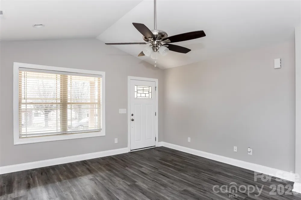 313 E 24th Street Kannapolis, NC 28083