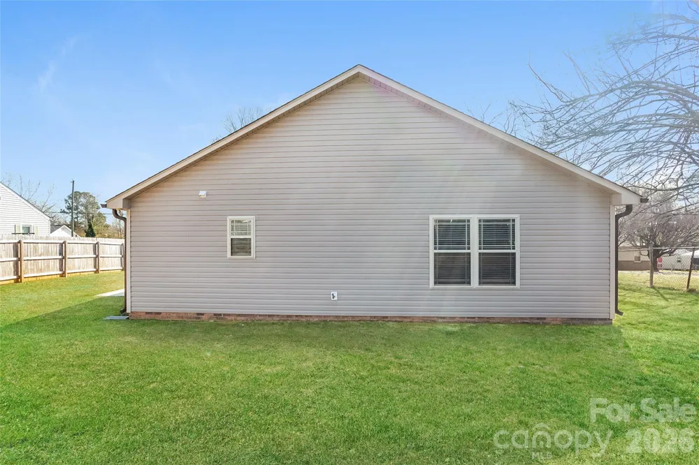 313 E 24th Street Kannapolis, NC 28083