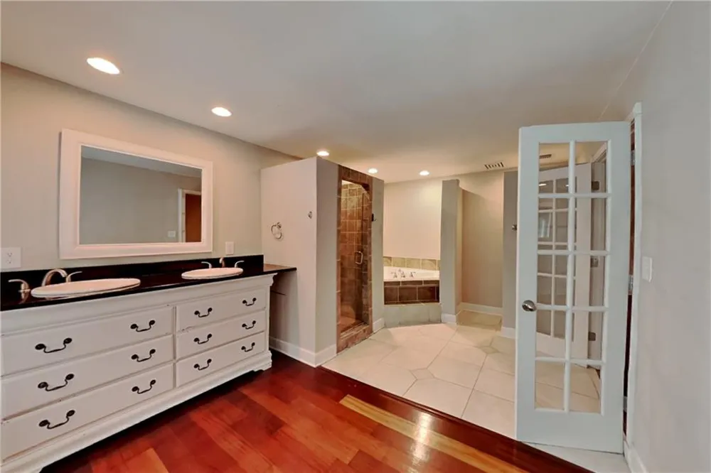 2916 Sope Creek Drive Marietta, GA 30068