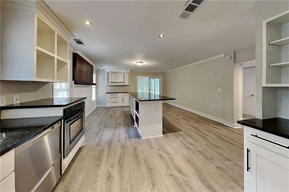 2916 Sope Creek Drive Marietta, GA 30068