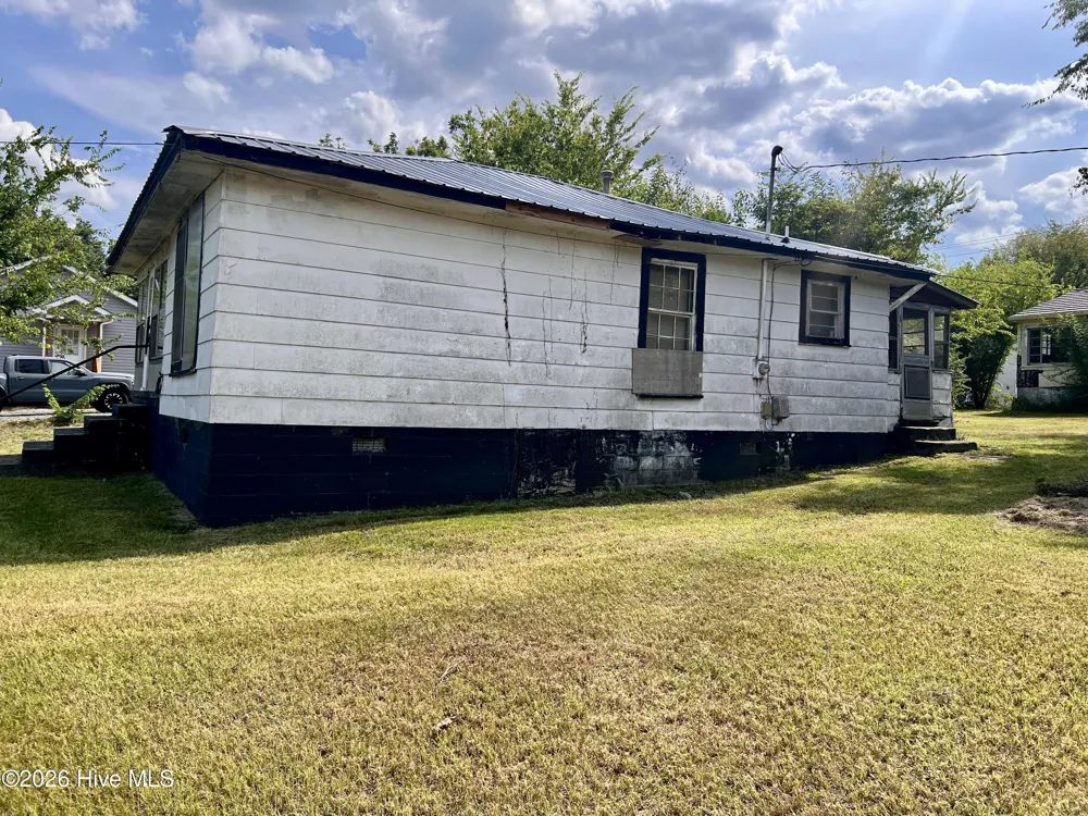 103 S Stewart Street Rockingham, NC 28379