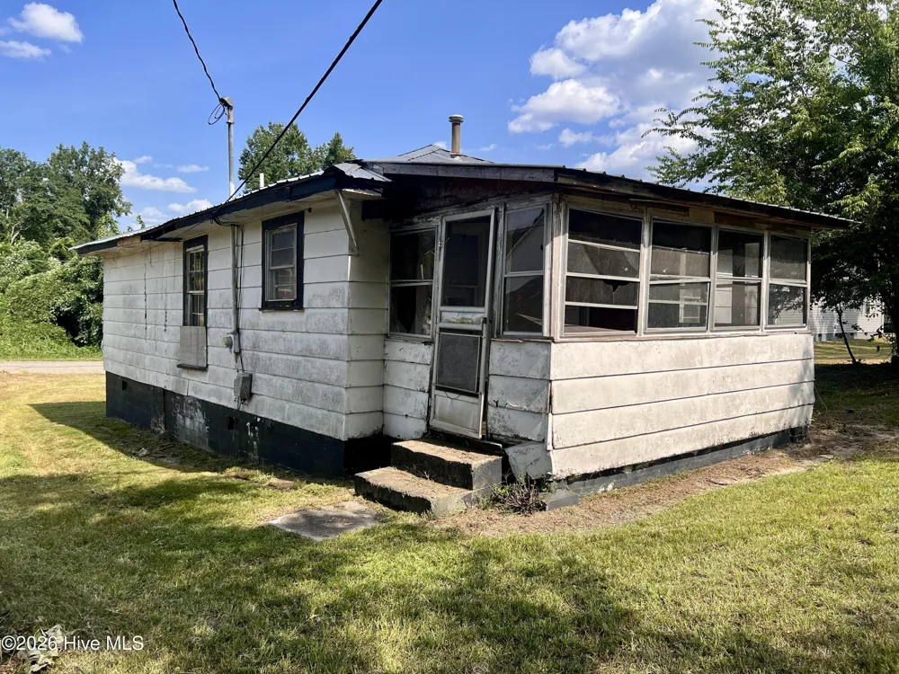 103 S Stewart Street Rockingham, NC 28379