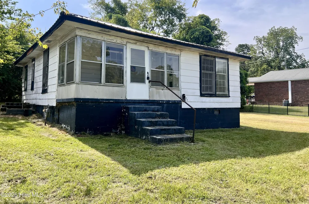 103 S Stewart Street Rockingham, NC 28379